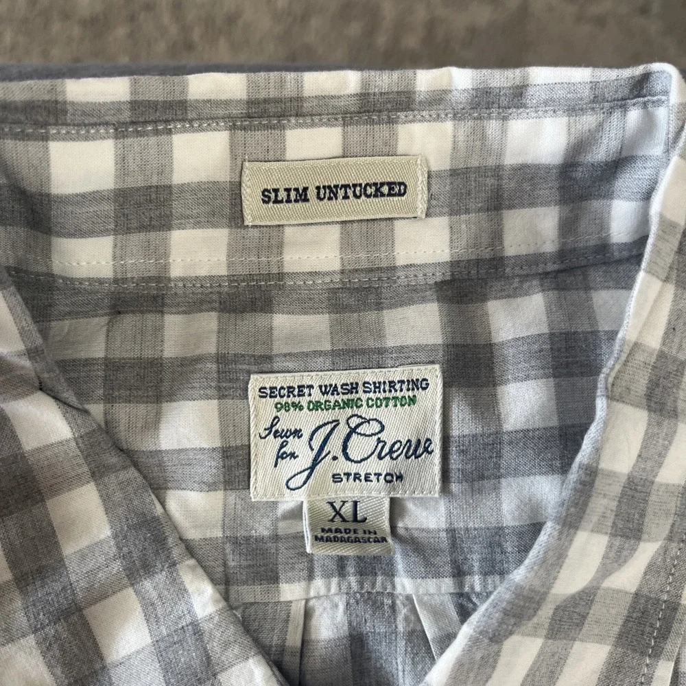 J. Crew Classic Secret Wash Size XL Mens Gray White Check‎ Button Down Shirt